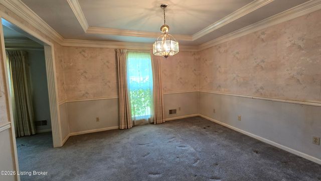 2121 Long Run Rd, Louisville, KY 40245