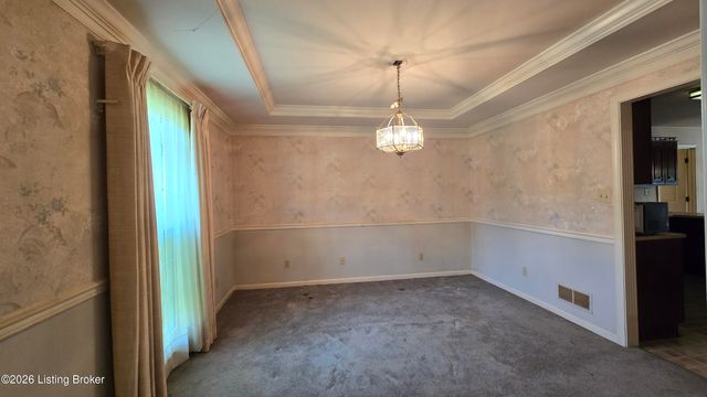 2121 Long Run Rd, Louisville, KY 40245