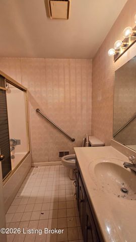 2121 Long Run Rd, Louisville, KY 40245