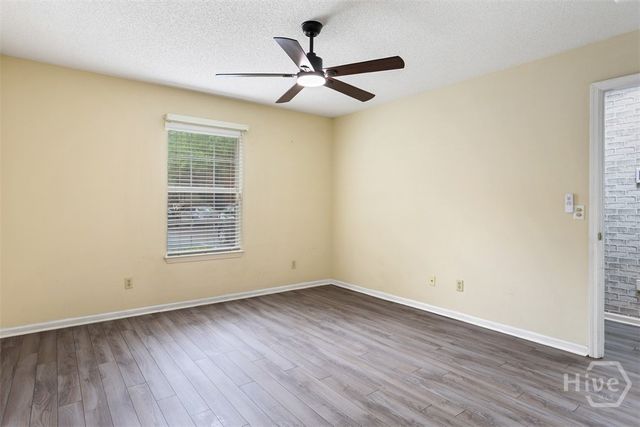 211 E Edgewater Road 36, Savannah, GA 31406