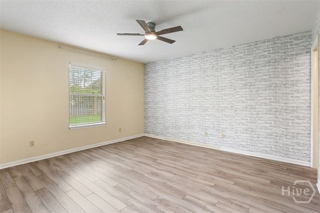 211 E Edgewater Road 36, Savannah, GA 31406