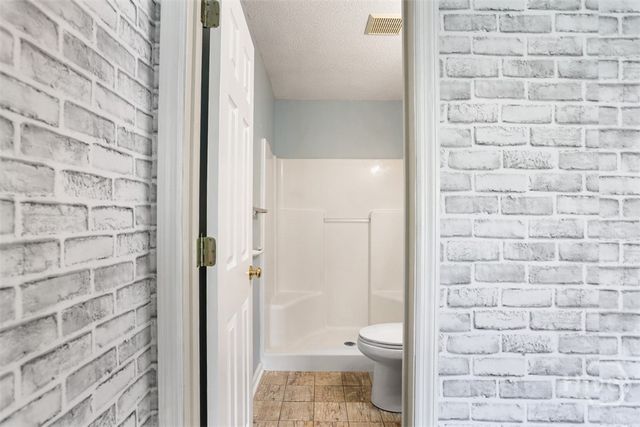 211 E Edgewater Road 36, Savannah, GA 31406
