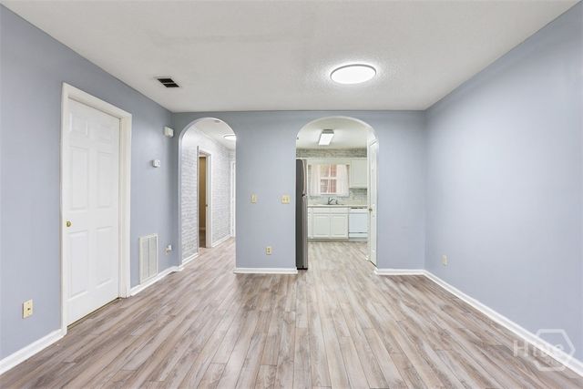 211 E Edgewater Road 36, Savannah, GA 31406