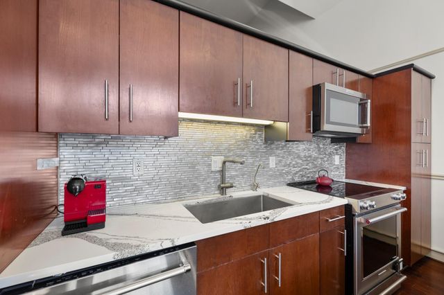3311 Yupon Street 317, Houston, TX 77006