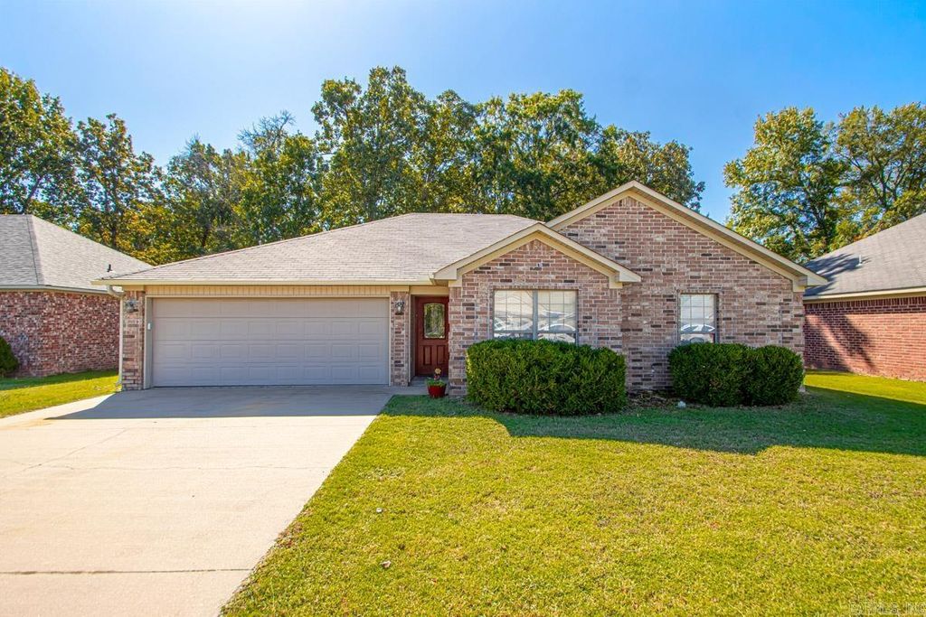 31 Waterloo Loop, Vilonia, AR 72173