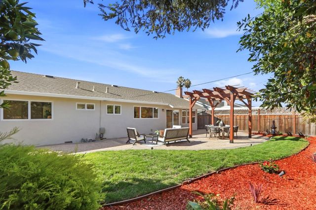 3367 Lindenoaks Drive, San Jose, CA 95117
