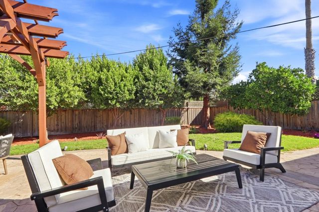 3367 Lindenoaks Drive, San Jose, CA 95117