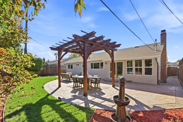3367 Lindenoaks Drive, San Jose, CA 95117