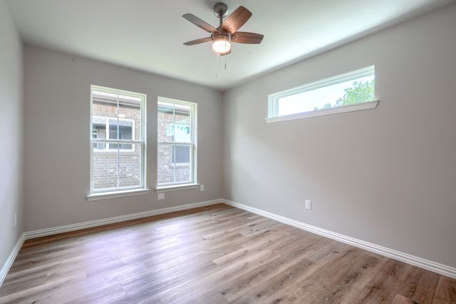 321A Fagg Drive, Lewisville, TX 75057