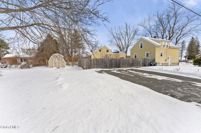 197 Fillmore Avenue, Niskayuna, NY 12304