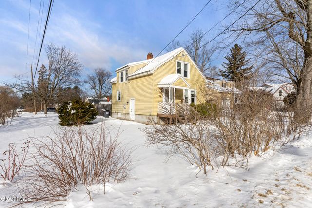 197 Fillmore Avenue, Niskayuna, NY 12304