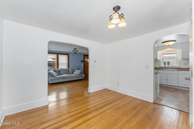 197 Fillmore Avenue, Niskayuna, NY 12304