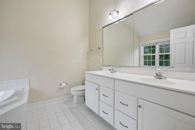 5601 SWIFT CREEK CT, Haymarket, VA 20169