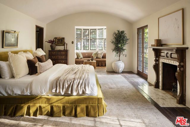 4934 Queen Florence Lane, Woodland Hills (los Angeles), CA 91364