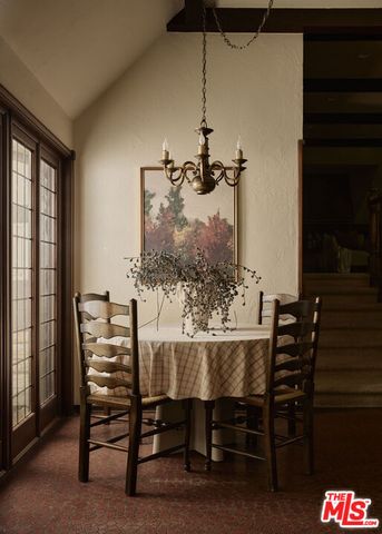 4934 Queen Florence Lane, Woodland Hills (los Angeles), CA 91364