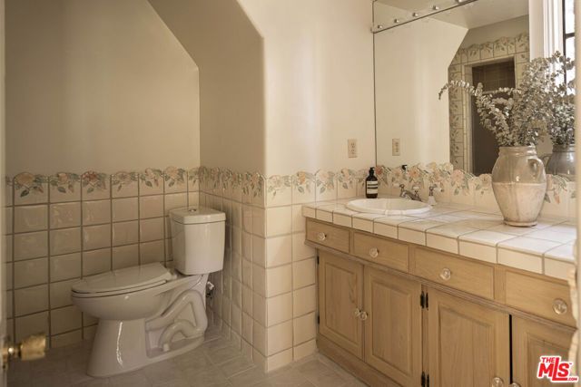 4934 Queen Florence Lane, Woodland Hills (los Angeles), CA 91364