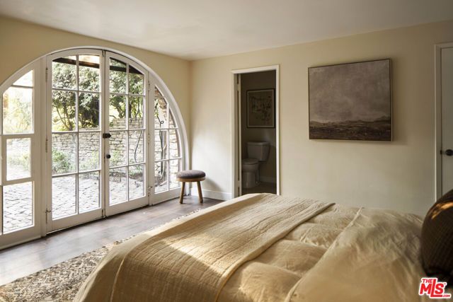 4934 Queen Florence Lane, Woodland Hills (los Angeles), CA 91364