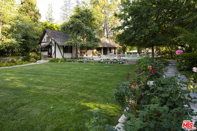 4934 Queen Florence Lane, Woodland Hills (los Angeles), CA 91364