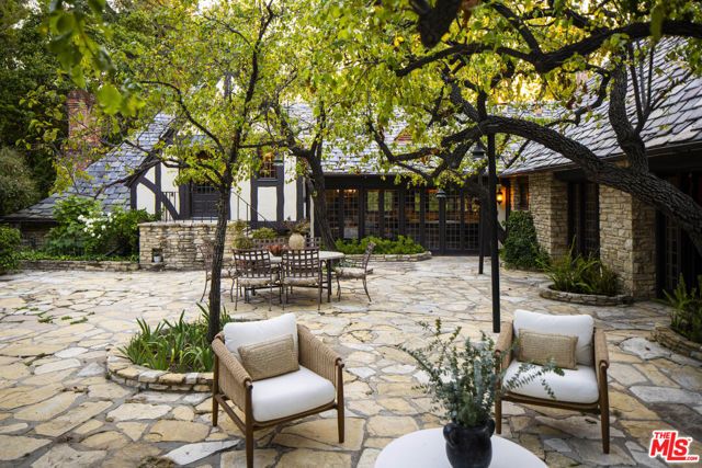 4934 Queen Florence Lane, Woodland Hills (los Angeles), CA 91364
