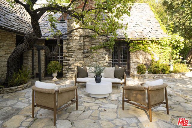 4934 Queen Florence Lane, Woodland Hills (los Angeles), CA 91364