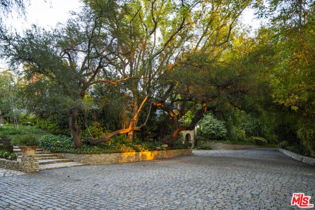 4934 Queen Florence Lane, Woodland Hills (los Angeles), CA 91364