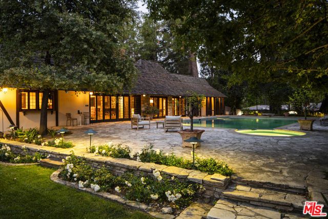 4934 Queen Florence Lane, Woodland Hills (los Angeles), CA 91364
