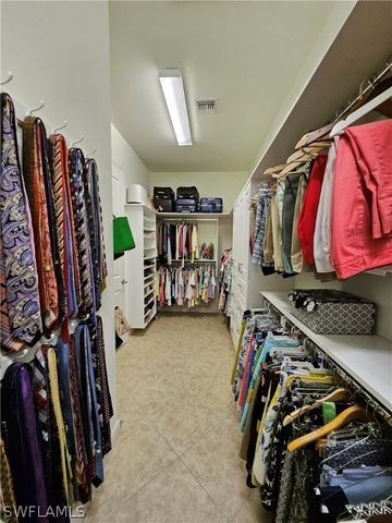 1283 Manado DR, Naples, FL 34113