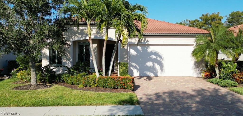 1283 Manado DR, Naples, FL 34113