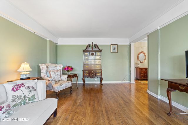 10 Crestmont Road 3L, Montclair, NJ 07042