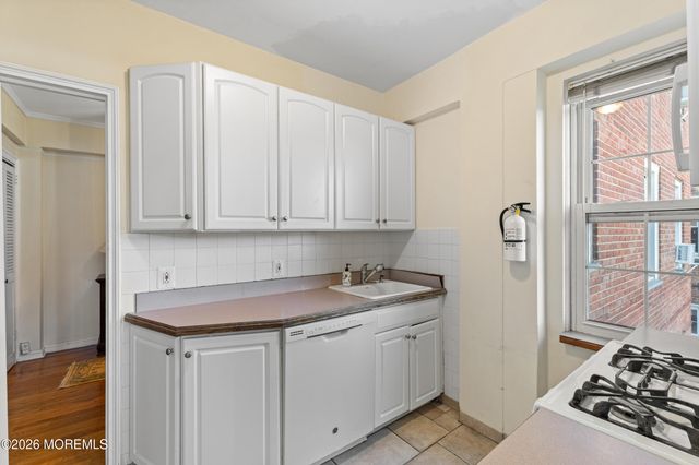 10 Crestmont Road 3L, Montclair, NJ 07042