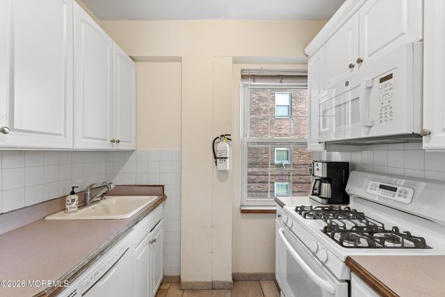 10 Crestmont Road 3L, Montclair, NJ 07042