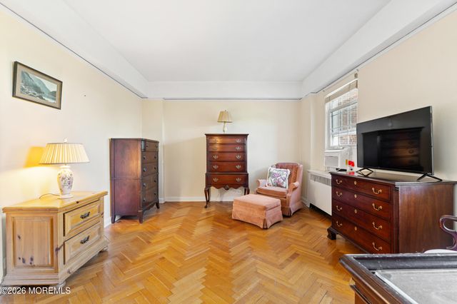 10 Crestmont Road 3L, Montclair, NJ 07042