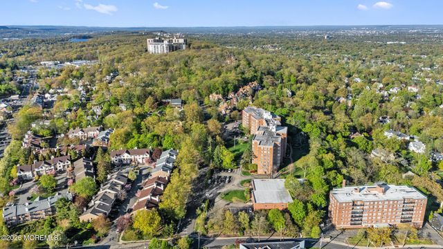 10 Crestmont Road 3L, Montclair, NJ 07042