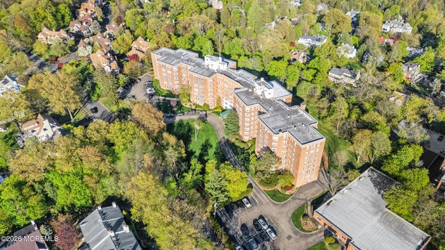 10 Crestmont Road 3L, Montclair, NJ 07042