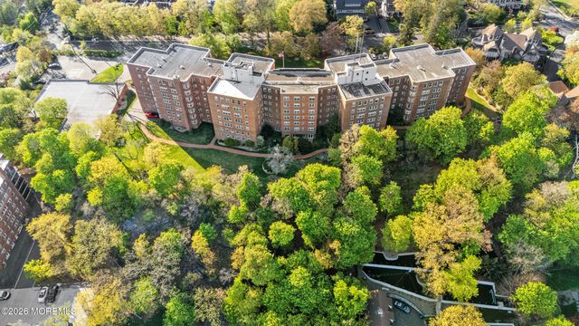 10 Crestmont Road 3L, Montclair, NJ 07042