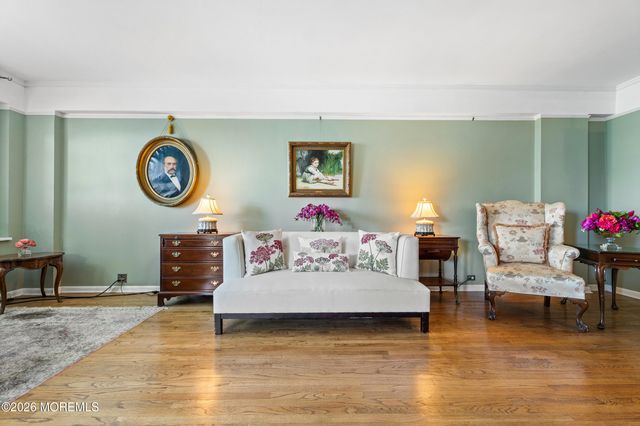 10 Crestmont Road 3L, Montclair, NJ 07042