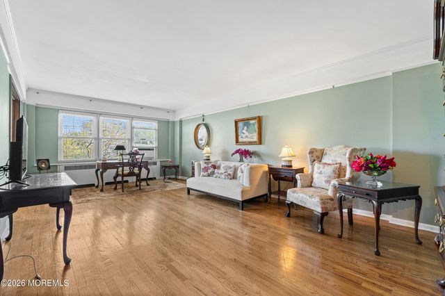 10 Crestmont Road 3L, Montclair, NJ 07042