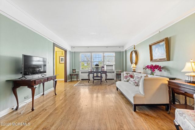 10 Crestmont Road 3L, Montclair, NJ 07042