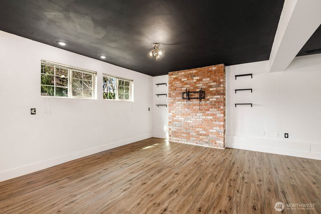 31646 45th Place SW, Federal Way, WA 98023