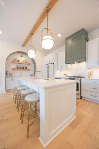 908 Koonce Ln, Chesapeake, VA 23322