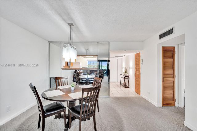 575 Oaks Lane 508, Pompano Beach, FL 33069