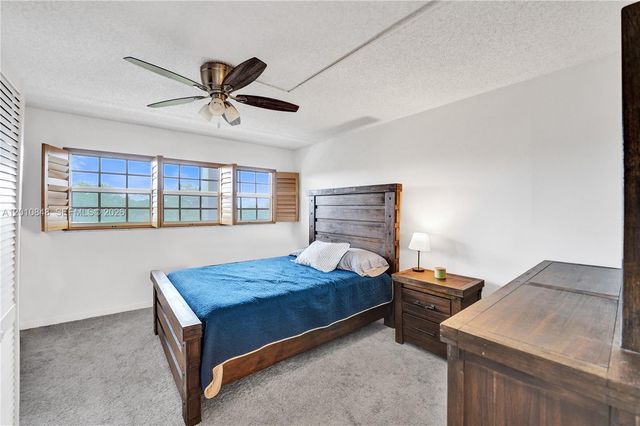 575 Oaks Lane 508, Pompano Beach, FL 33069