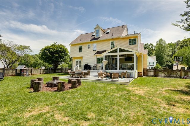 9094 Minglewood Ln, Mechanicsville, VA 23116