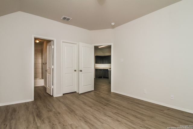 10468 Green Branch, San Antonio, TX 78223