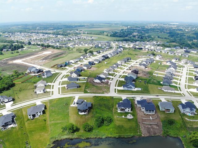 2203 Green Leaf Circle, Norwalk, IA 50211