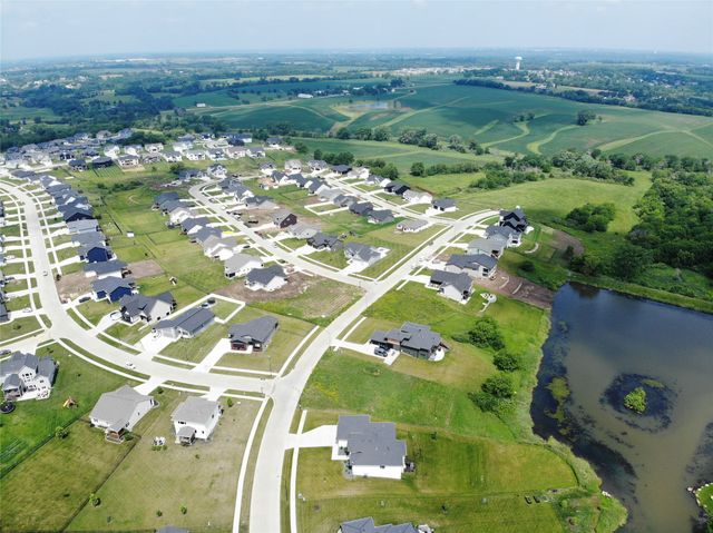 2203 Green Leaf Circle, Norwalk, IA 50211