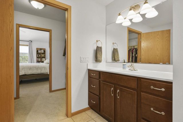 1033 Vista Ridge Drive, Mount Horeb, WI 53572