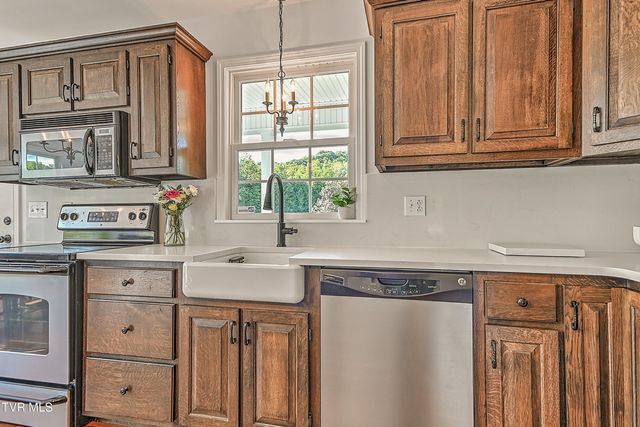 3725 Lunsford Mill Road, Hiltons, VA 24258