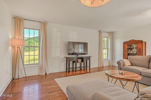 3725 Lunsford Mill Road, Hiltons, VA 24258