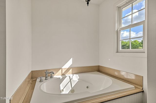 3725 Lunsford Mill Road, Hiltons, VA 24258
